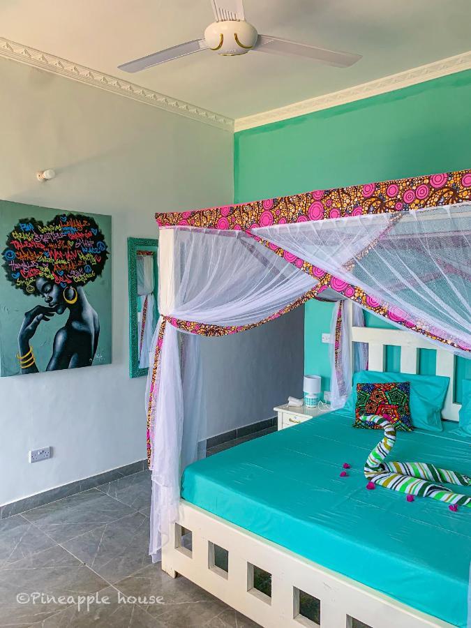 Bed and Breakfast Pineapple House à Nungwi Extérieur photo